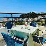 Sea View Apartment, 아파트 히마레