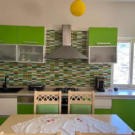 Sea View Apartment, * Himara