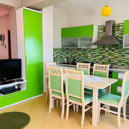 Sea View Apartment, Химара