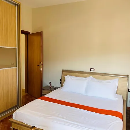 Sea View Apartment, Apartament