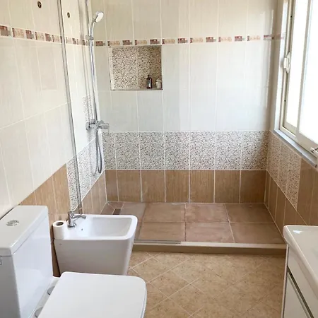 Sea View Apartment, شقة هيماري
