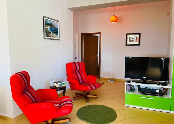 Sea View Apartment, Апартаменты Химара