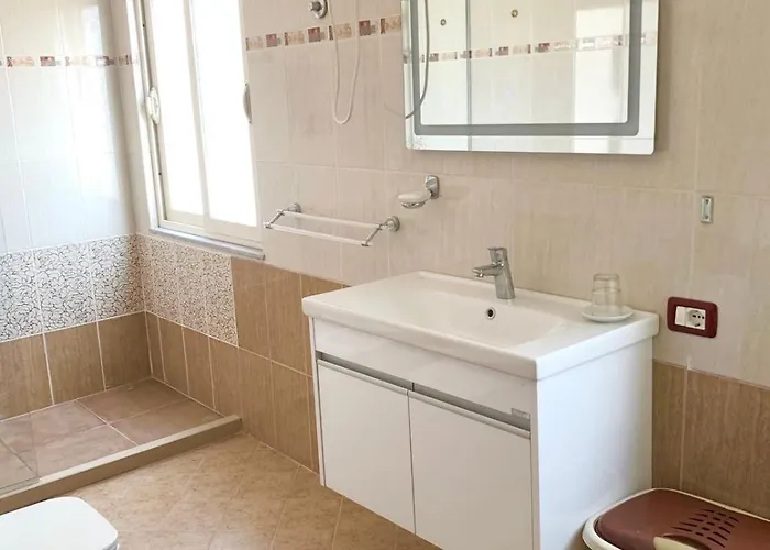 Sea View Apartment, Химара